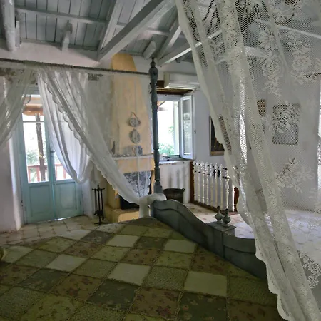 Ξενοδοχείο με διαμερίσματα Pavezzo Country Retreat Κατούνα