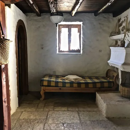 Pavezzo Country Retreat Ξενοδοχείο με διαμερίσματα Κατούνα