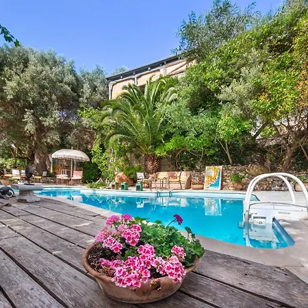 Pavezzo Country Retreat 4*