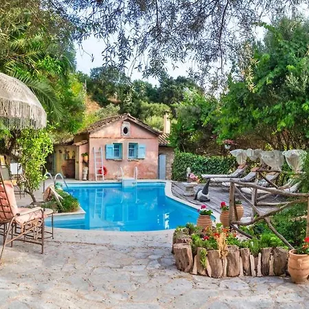 Pavezzo Country Retreat