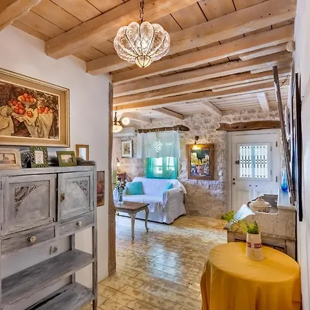 Aparthotel Pavezzo Country Retreat