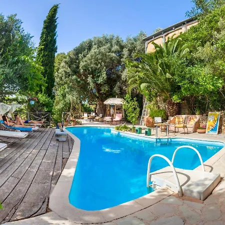 Aparthotel Pavezzo Country Retreat Katouna