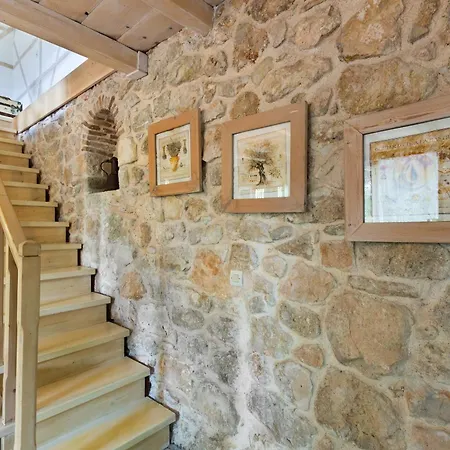 Pavezzo Country Retreat Aparthotel 3*