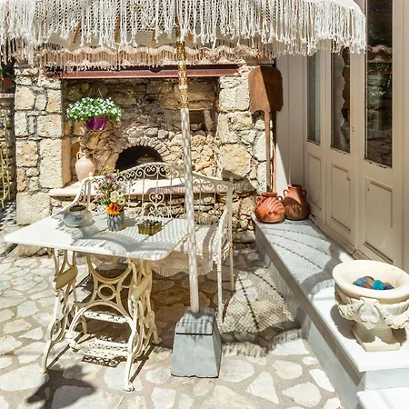 Pavezzo Country Retreat Hotel apartamentowy Katouna