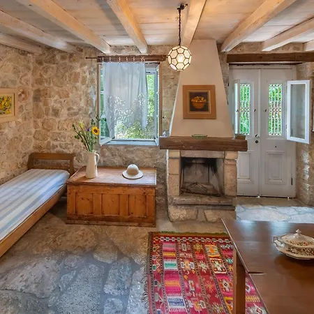 Pavezzo Country Retreat Katouna