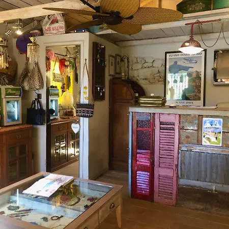 Pavezzo Country Retreat アパートホテル 4*