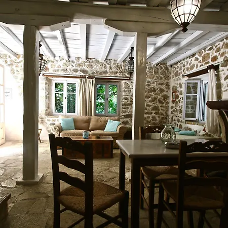 Pavezzo Country Retreat 4* Katouna