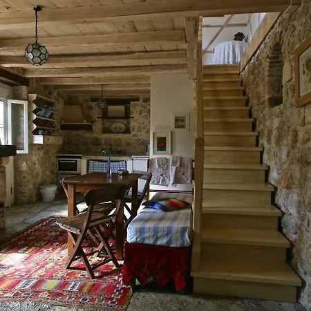 Pavezzo Country Retreat
