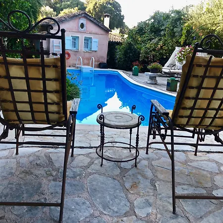 Hotel apartamentowy Pavezzo Country Retreat Katouna