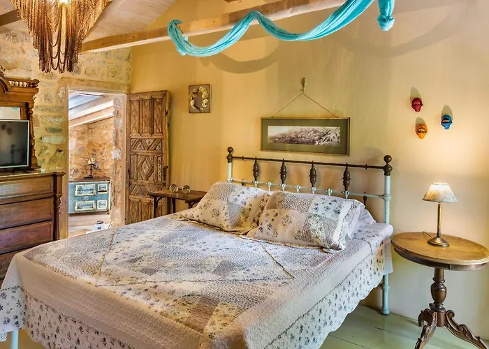 Aparthotel Pavezzo Country Retreat