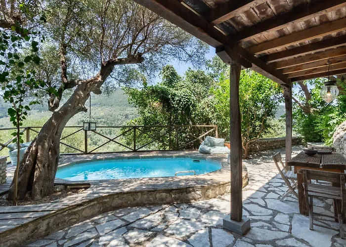 Pavezzo Country Retreat Aparthotel 4*