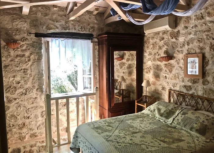 Pavezzo Country Retreat Aparthotel 4*